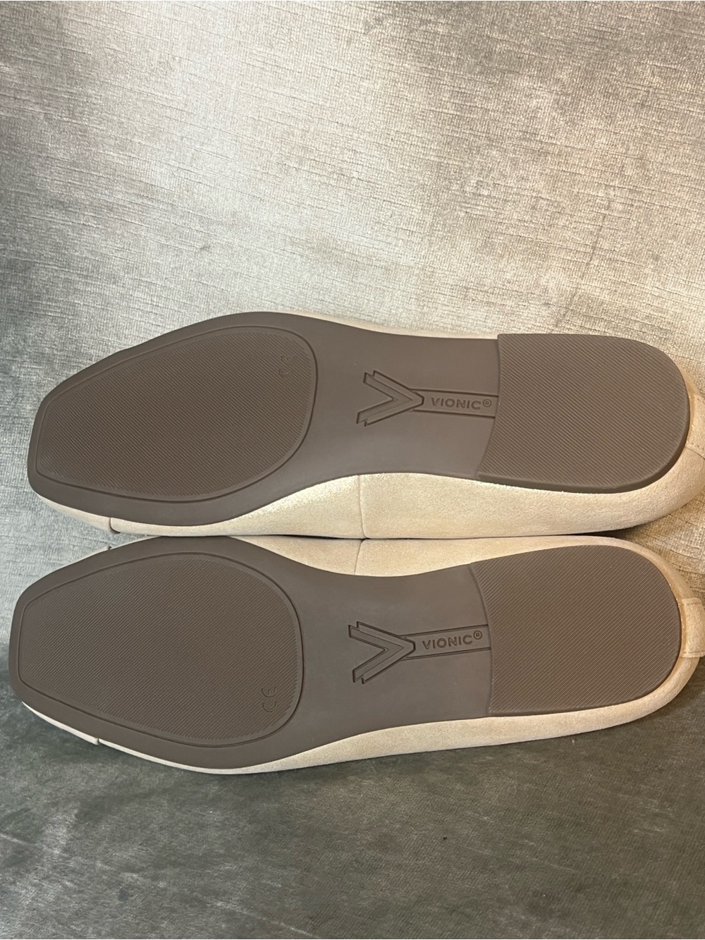 Vionic Klara Gold Shimmer Flat Shoes w/Extra Insoles. Size 9W - Picture 5 of 11